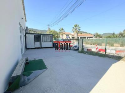 Louer Commerce Hyeres 45600 euros