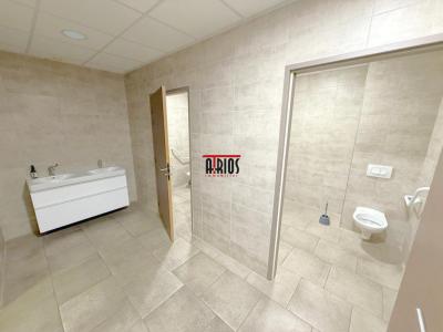 Louer Bureau Crau 86202 euros