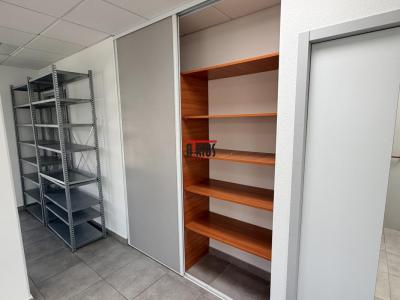 Louer Bureau Valette-du-var 13010 euros