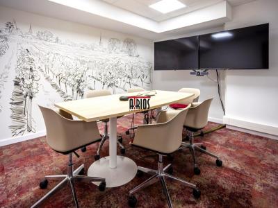 Louer Bureau Valette-du-var 90000 euros