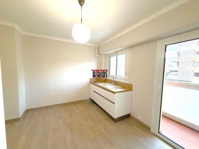 Louer Bureau 76 m2 Valette-du-var