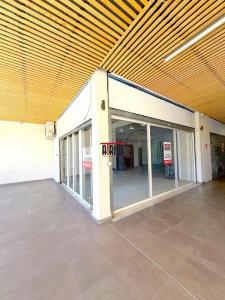 Annonce Location Local commercial Hyeres 83