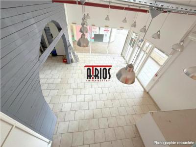 Louer Local commercial 114 m2 Hyeres