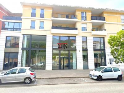 Louer Local commercial 245 m2 Toulon