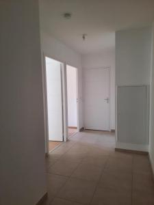 Louer Appartement 72 m2 Nivolas-vermelle