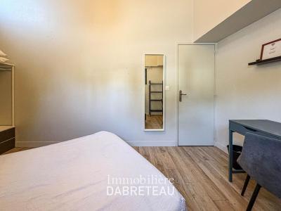 Louer Appartement Villeurbanne 555 euros