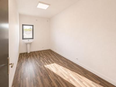 Louer Commerce 14 m2 Cavignac