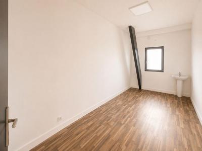 Louer Commerce 13 m2 Cavignac