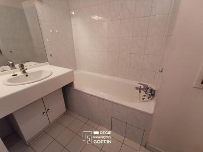 Louer Appartement Lyon-3eme-arrondissement 842 euros