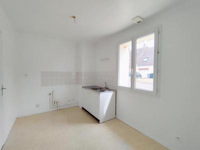For sale Grandvilliers 4 rooms 82 m2 Oise (60210) photo 2