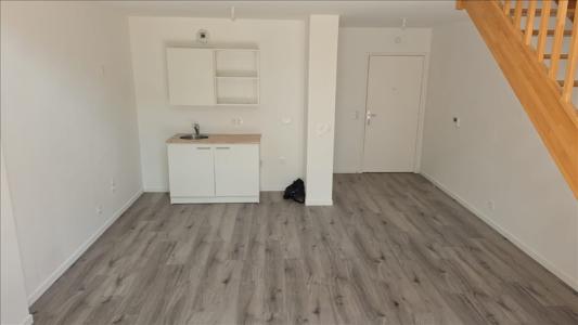 For rent Poissy 2 rooms 43 m2 Yvelines (78300) photo 1