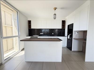 For rent Bordeaux 3 rooms 82 m2 Gironde (33100) photo 2