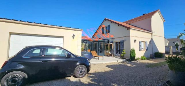 For sale Viarmes 8 rooms 140 m2 Val d'Oise (95270) photo 0