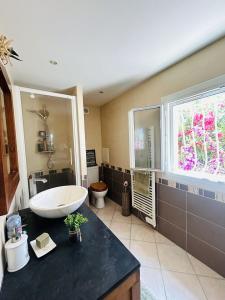 For sale PLAGE DE LA TUILI�RE 4 rooms 82 m2 Bouches du Rhone (13620) photo 4