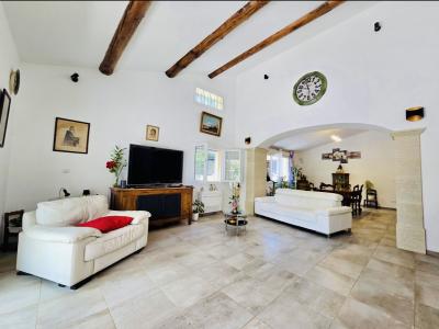 For sale CAMPAGNE 8 rooms 217 m2 Vaucluse (84190) photo 2