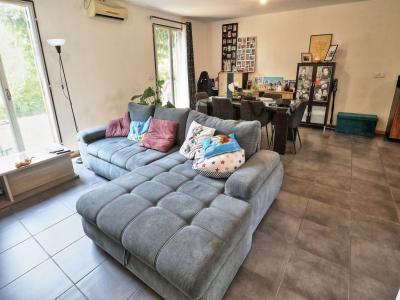 For sale AU CALME 4 rooms 91 m2 Herault (34210) photo 2