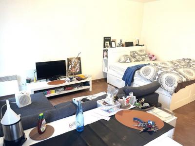 For rent 1 room 31 m2 Hauts de Seine (92130) photo 1