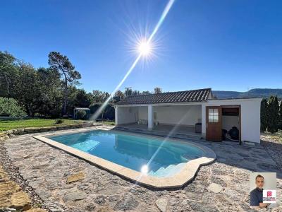 For sale Rocbaron 7 rooms 184 m2 Var (83136) photo 2