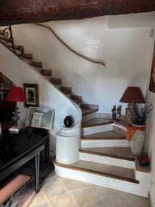 For sale Cannet-des-maures 10 rooms 554 m2 Var (83340) photo 3