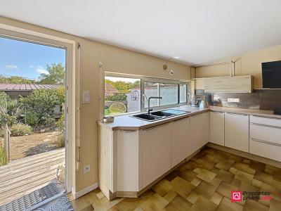 For sale Rochelle 4 rooms 72 m2 Charente maritime (17000) photo 0
