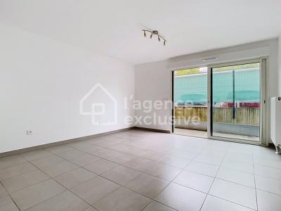 For rent Madeleine 3 rooms 59 m2 Nord (59110) photo 0