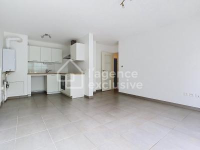 For rent Madeleine 3 rooms 59 m2 Nord (59110) photo 2