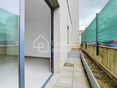 For rent Madeleine 3 rooms 59 m2 Nord (59110) photo 3