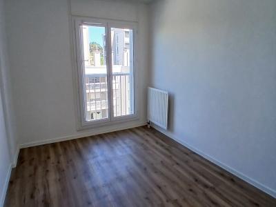 For sale Marseille-11eme-arrondissement 3 rooms 68 m2 Bouches du Rhone (13011) photo 1