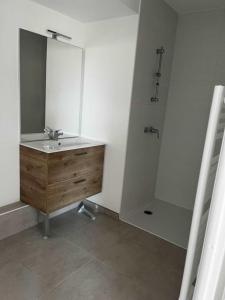 For rent Coudoux 2 rooms 43 m2 Bouches du Rhone (13111) photo 2