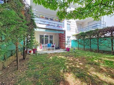 For sale Saint-priest 4 rooms 88 m2 Rhone (69800) photo 4