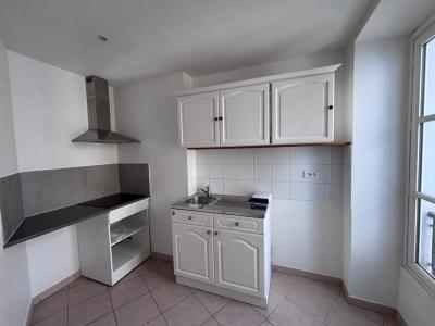 For rent Marseille-1er-arrondissement 2 rooms 55 m2 Bouches du Rhone (13001) photo 3