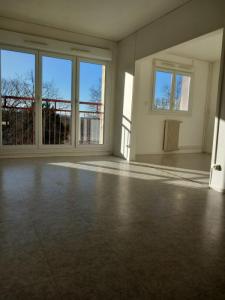 For rent Etang-sur-arroux 5 rooms 89 m2 Saone et loire (71190) photo 2