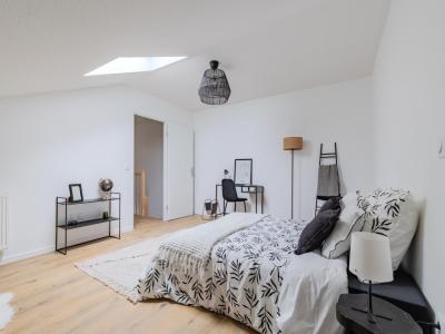 For sale Blanquefort 5 rooms 94 m2 Gironde (33290) photo 4
