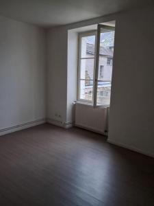 Louer Maison 93 m2 Savigne-sur-lathan