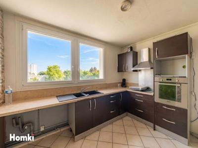 For sale Pierre-benite 5 rooms 100 m2 Rhone (69310) photo 2