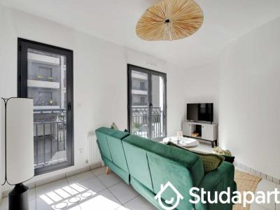 For rent Suresnes 2 rooms 52 m2 Hauts de Seine (92150) photo 3
