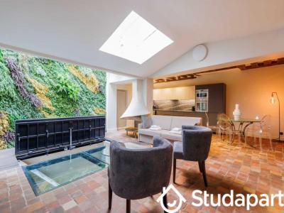 For rent Paris-4eme-arrondissement 3 rooms 127 m2 Paris (75004) photo 3