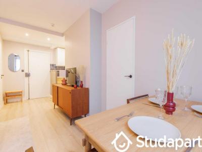 Louer Appartement 47 m2 Paris-16eme-arrondissement