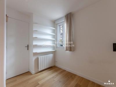 Louer Appartement Paris-9eme-arrondissement 1297 euros