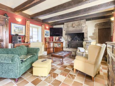 For sale Queven 12 rooms 349 m2 Morbihan (56530) photo 1