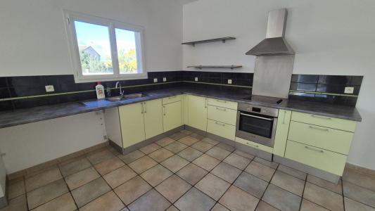 For sale AU CALME 4 rooms 127 m2 Herault (34210) photo 2