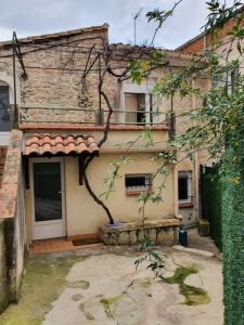 For rent ST C�SAIRE 2 rooms 45 m2 Gard (30900) photo 0