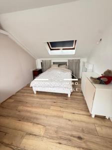 For sale Saint-martin-de-crau 4 rooms 99 m2 Bouches du Rhone (13310) photo 4