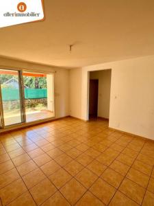 Louer Appartement 48 m2 Saint-pierre