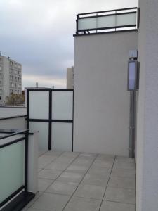 For rent Lyon-8eme-arrondissement 2 rooms 41 m2 Rhone (69008) photo 0