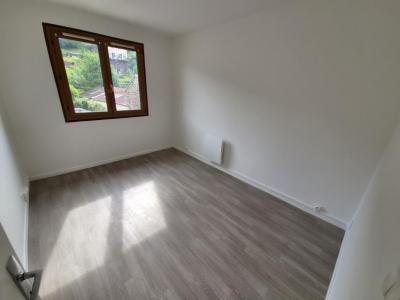 Louer Appartement 106 m2 Bogny-sur-meuse