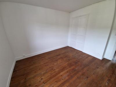 Louer Appartement 61 m2 Bogny-sur-meuse