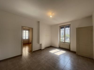 For rent Villeurbanne 3 rooms 70 m2 Rhone (69100) photo 0