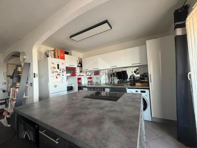 Louer Appartement Saint-laurent-du-var 900 euros