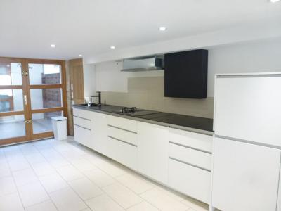 Louer Appartement 83 m2 Lyon-6eme-arrondissement